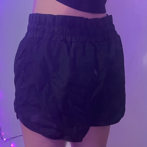 shorts - Picture 2 of 3